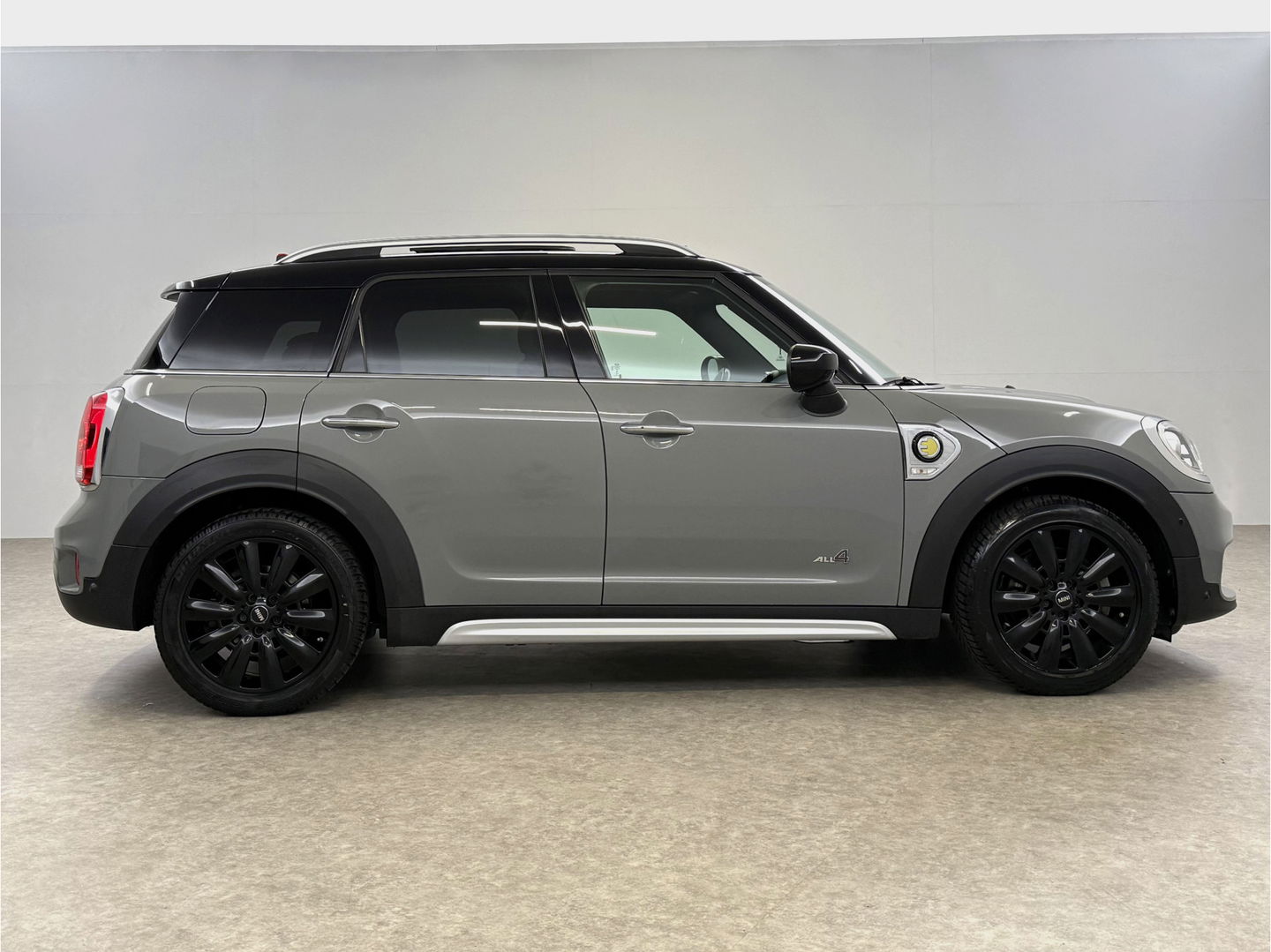 MINI Countryman 1.5 Cooper ALL4 Chili | 174PK | Pano | Sfeerverl. | HUD | Memory l Camera | Carplay | Adaptive Cruise | Leder