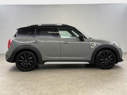 MINI Countryman 1.5 Cooper ALL4 Chili | 174PK | Pano | Sfeerverl. | HuD | Camera | Carplay | Adaptive Cruise | Leder