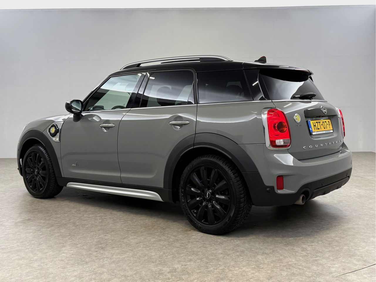 MINI Countryman 1.5 Cooper ALL4 Chili | 174PK | Pano | Sfeerverl. | HuD | Camera | Carplay | Adaptive Cruise | Leder