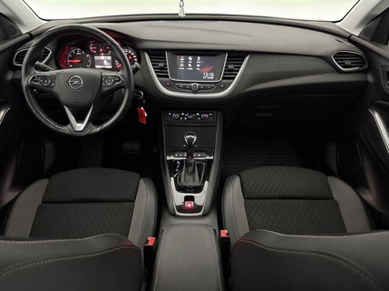 Opel Grandland X 1.2 Turbo Business Executive | Carplay | LED | Navigatie | Cruise | Parkeersens. | Stoel/Stuurverw