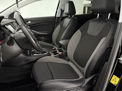 Opel Grandland X 1.2 Turbo Business Executive | Carplay | LED | Navigatie | Cruise | Parkeersens. | Stoel/Stuurverw