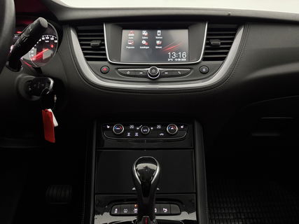 Opel Grandland X 1.2 Turbo Business Executive | Carplay | LED | Navigatie | Cruise | Parkeersens. | Stoel/Stuurverw