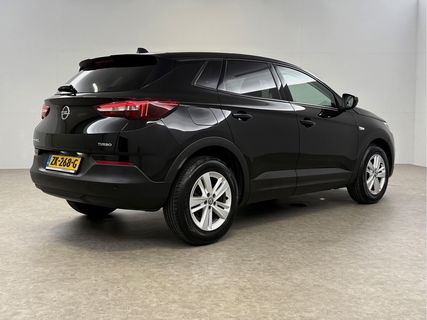 Opel Grandland X 1.2 Turbo Business Executive | Carplay | LED | Navigatie | Cruise | Parkeersens. | Stoel/Stuurverw