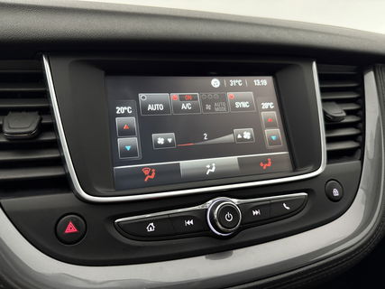 Opel Grandland X 1.2 Turbo Business Executive | Carplay | LED | Navigatie | Cruise | Parkeersens. | Stoel/Stuurverw
