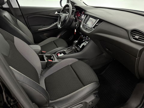 Opel Grandland X 1.2 Turbo Business Executive | Carplay | Stoel/Stuurverw | Navigatie | Cruise | Parkeersens. | LED