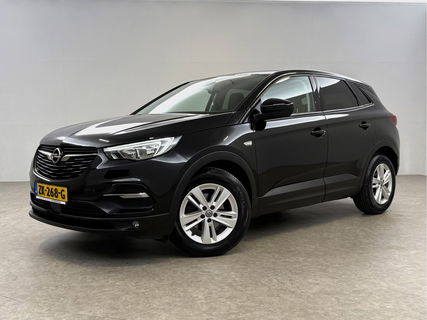 Opel Grandland X 1.2 Turbo Business Executive | Carplay | LED | Navigatie | Cruise | Parkeersens. | Stoel/Stuurverw