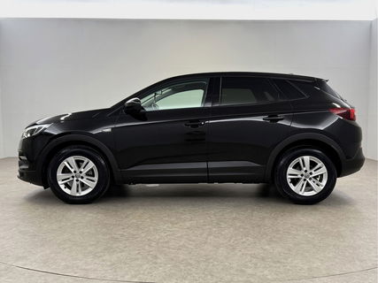 Opel Grandland X 1.2 Turbo Business Executive | Carplay | LED | Navigatie | Cruise | Parkeersens. | Stoel/Stuurverw