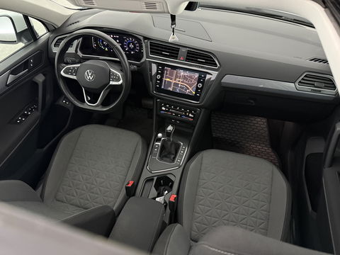 Volkswagen Tiguan 1.4 TSI eHybrid 225PK R-Line | Pano | IQ Light | Virtual | Stuur/Stoelverw. l Carplay | Trekh.