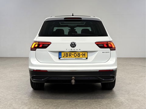 Volkswagen Tiguan 1.4 TSI eHybrid 225PK R-Line | Pano | IQ Light | Virtual | Stuur/Stoelverw. l Carplay | Trekh.