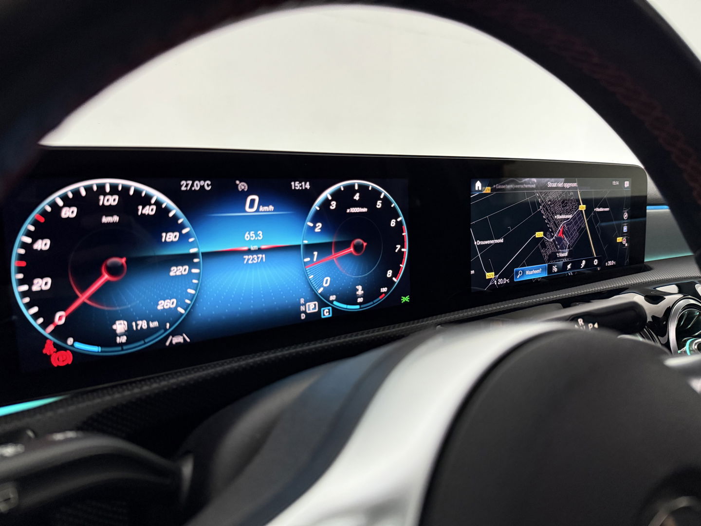 Mercedes-Benz A-Klasse 180 AMG | Pano | Sfeerverl. | Virtual | Carplay | Cruise | Parkeersens. | NAP