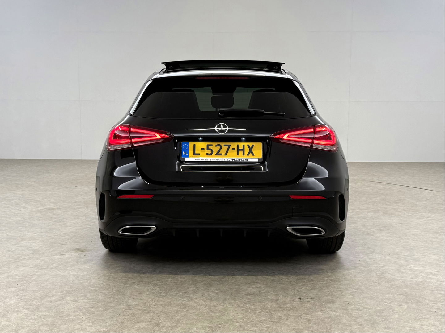 Mercedes-Benz A-Klasse 180 AMG | Pano | Sfeerverl. | Virtual | Carplay | Cruise | Parkeersens. | NAP