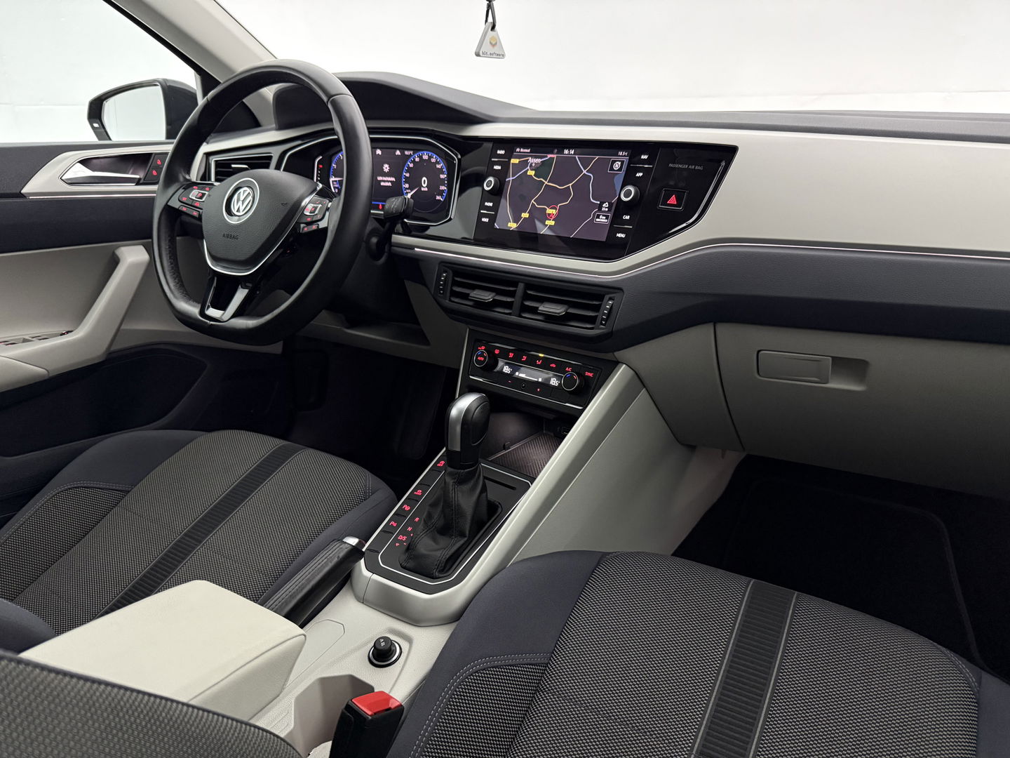 Volkswagen Polo 1.0 TSI R-Line | Virtual | Carplay | Clima | Cruise | Navigatie | LED | NAP