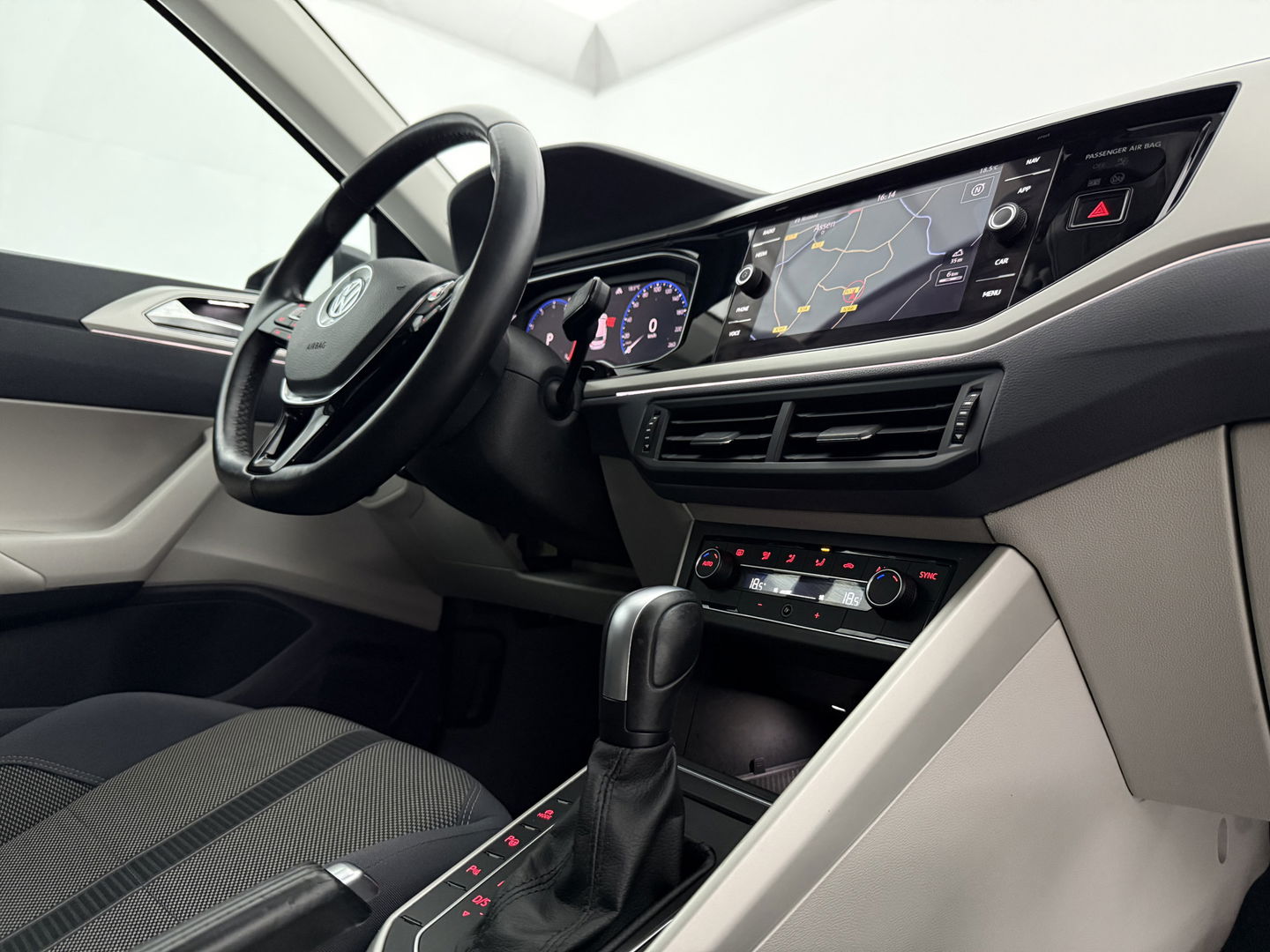 Volkswagen Polo 1.0 TSI R-Line | Virtual | Carplay | Clima | Cruise | Navigatie | LED | NAP