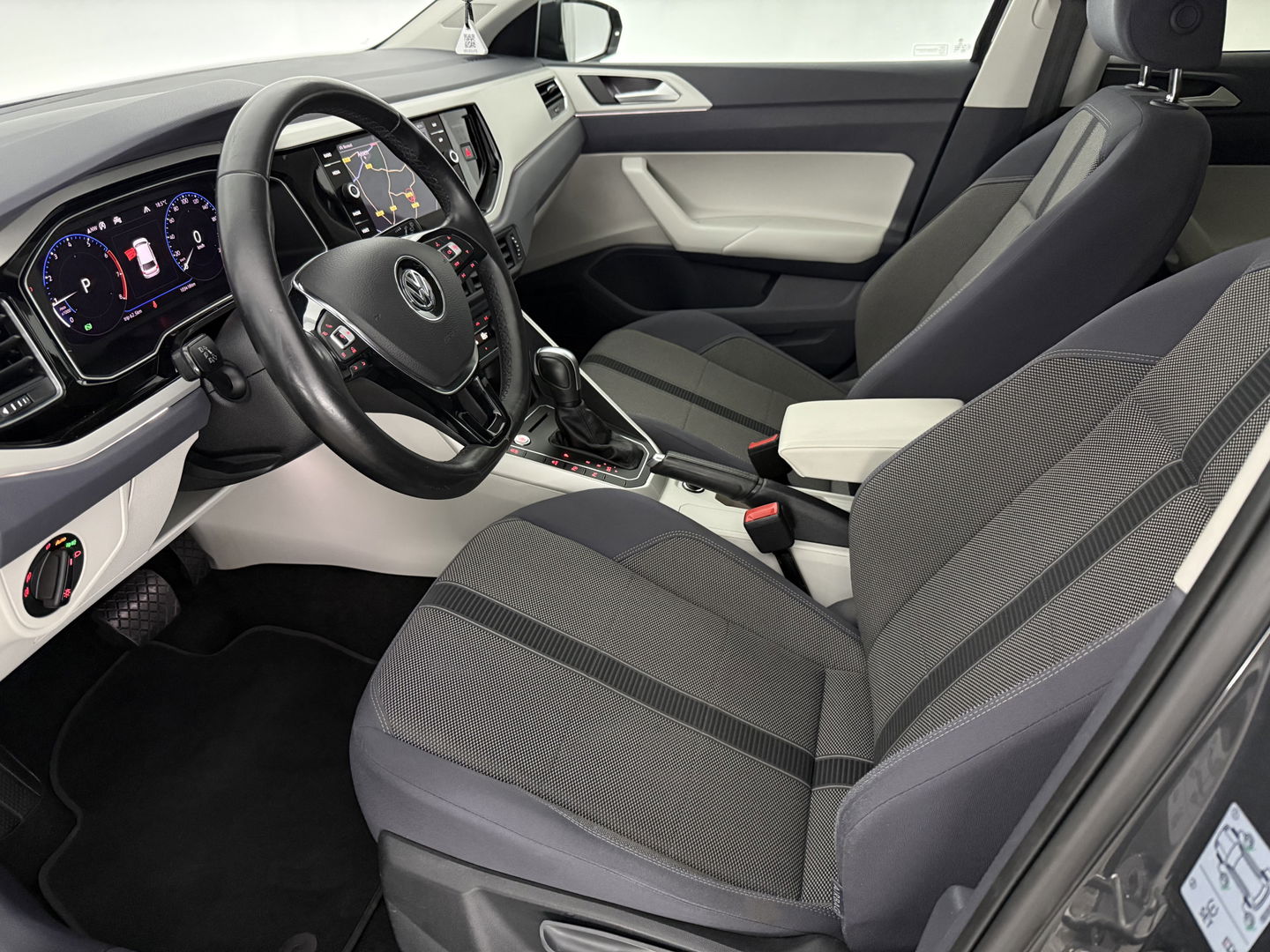 Volkswagen Polo 1.0 TSI R-Line | Virtual | Carplay | Clima | Cruise | Navigatie | LED | NAP