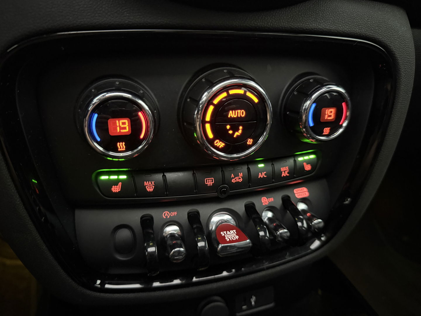 MINI Clubman 1.5 Cooper Richmond Park Edition | Pano | H/K | Virtual | Camera | Carplay | Stoelverw. LED | NAP