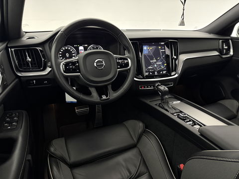 Volvo V60 2.0 T4 R-Design | 191PK | Pano |  LED | Virtual | Memory | Stoelverw. | Camera | Carplay | Cruise