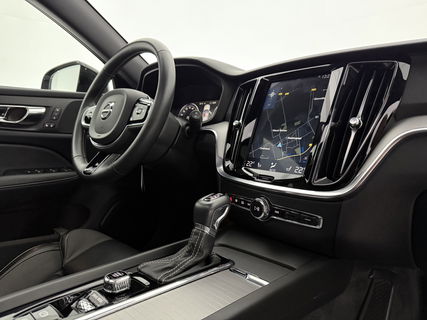 Volvo V60 2.0 T4 R-Design | 191PK | Panoramadak |  LED | Virtual Cockpit | Memory seats | Camera | Carplay | Cruisecontr.