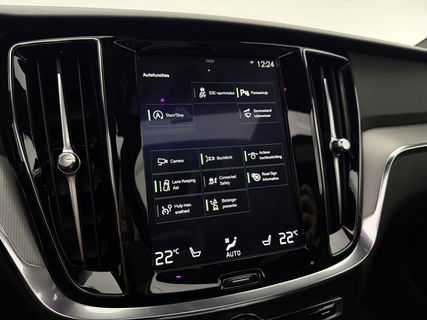 Volvo V60 2.0 T4 R-Design | 191PK | Panoramadak |  LED | Virtual Cockpit | Memory seats | Camera | Carplay | Cruisecontr.