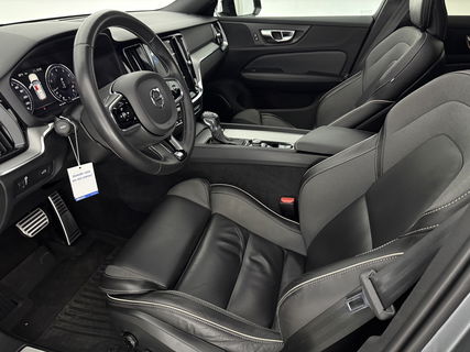 Volvo V60 2.0 T4 R-Design | 191PK | Panoramadak |  LED | Virtual Cockpit | Memory seats | Camera | Carplay | Cruisecontr.