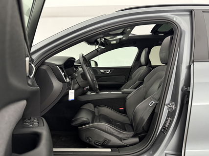 Volvo V60 2.0 T4 R-Design | 191PK | Panoramadak |  LED | Virtual Cockpit | Memory seats | Camera | Carplay | Cruisecontr.
