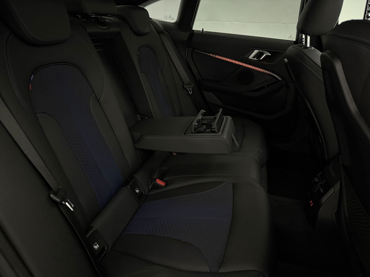BMW 2 Serie Gran Coupé 218i High Executive 141PK M-Sport | Pano | Sfeerverl. | Virtual | Carplay | Camera | LED | NAP
