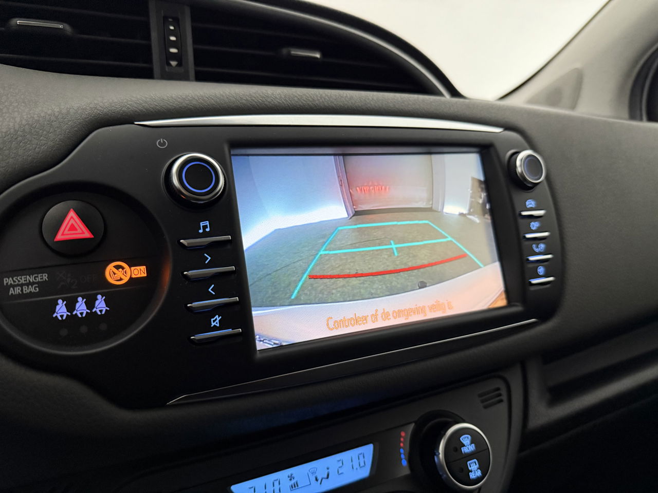 Toyota Yaris 1.5 Hybrid Dynamic | Camera | Clima | Cruise | Navigatie | LED