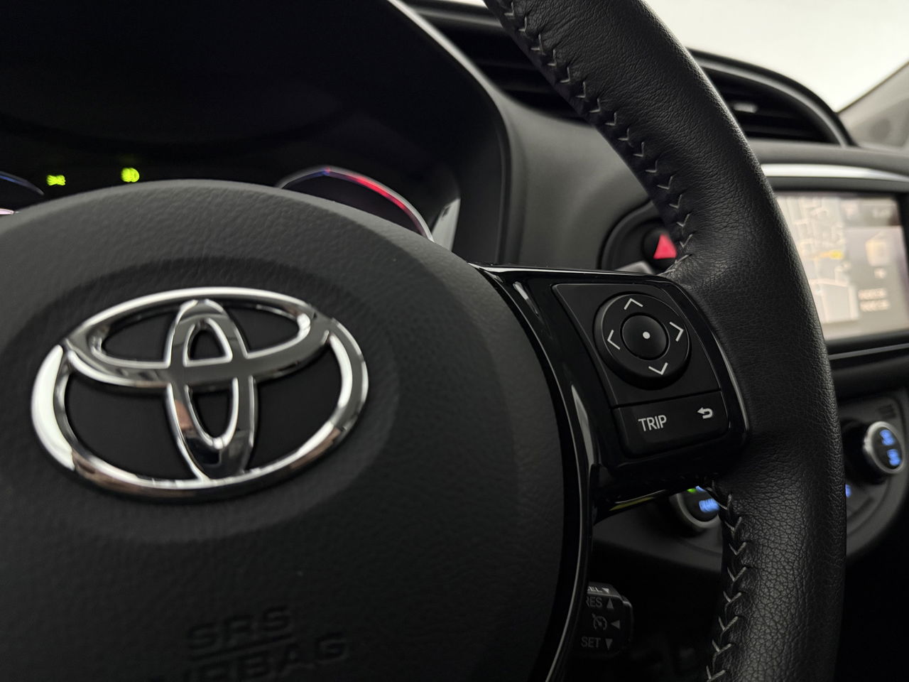 Toyota Yaris 1.5 Hybrid Dynamic | Camera | Clima | Cruise | Navigatie | LED
