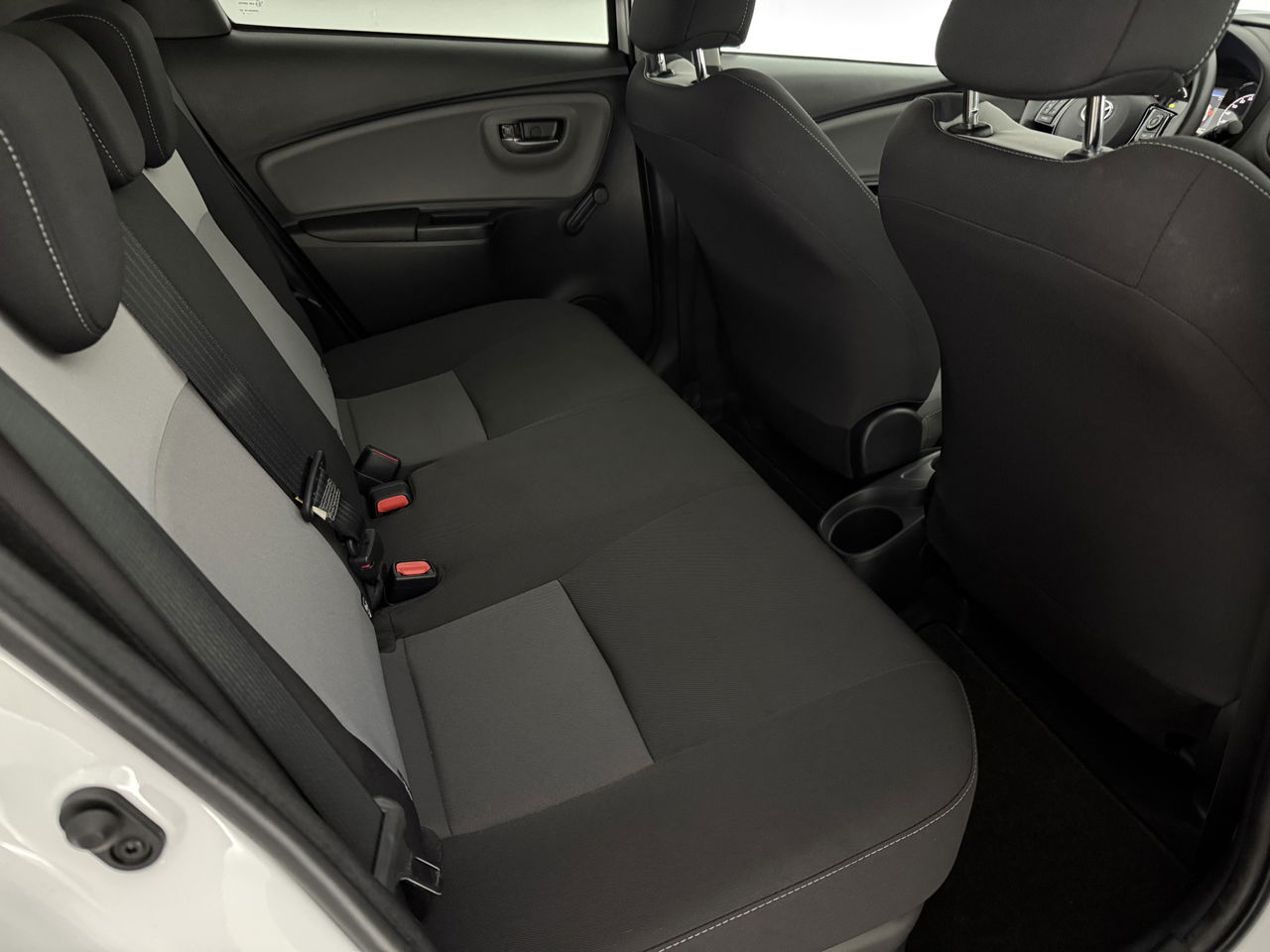 Toyota Yaris 1.5 Hybrid Dynamic | Camera | Clima | Cruise | Navigatie | LED