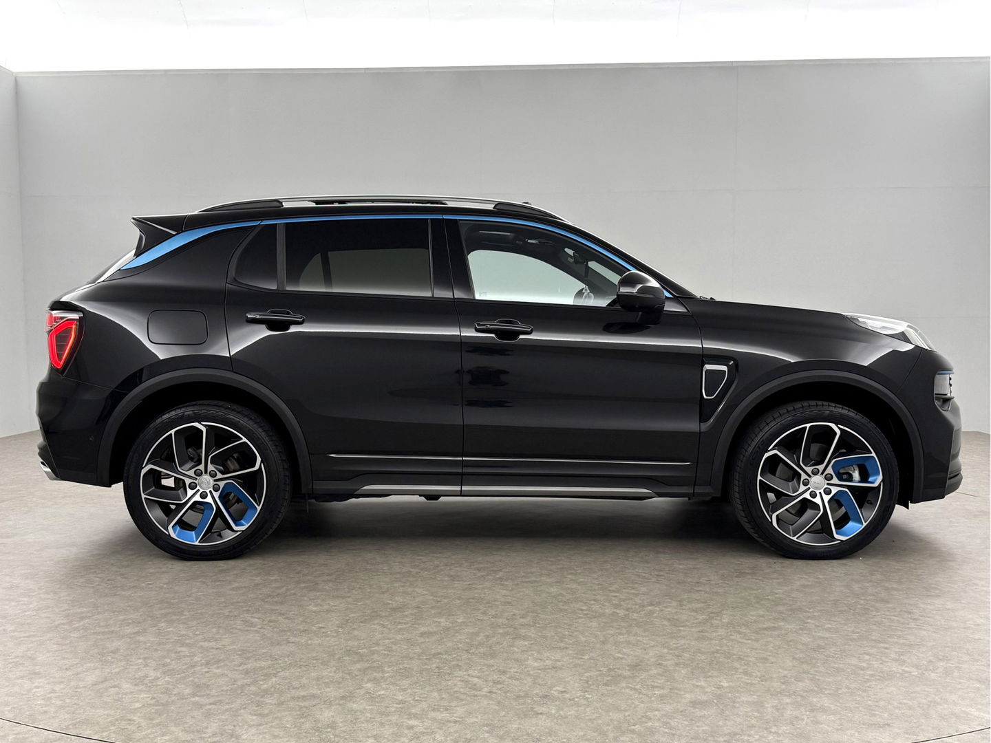 Lynk Co 01 1.5 | 360° Camera | Pano | LED | Sfeerverl. | Virtual | Memory | Carplay