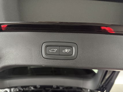 Lynk Co 01 1.5 | 360° | Panoramadak | LED | Sfeerverl. |  Virtual Cockpit | Memory Seats | Carplay