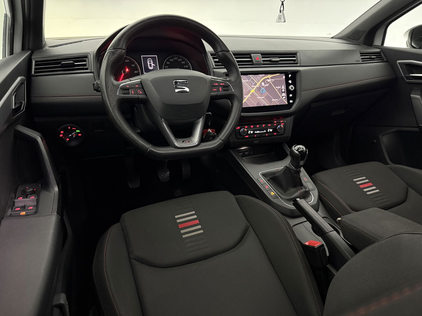 SEAT Ibiza 1.0 TSI FR | Pano | Beats Audio | Sfeerverl. | Camera | Carplay | LED | NAP