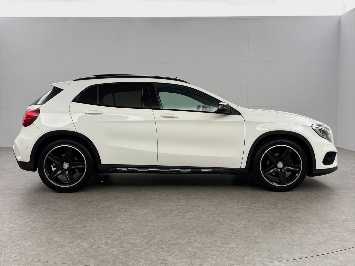 Mercedes-Benz GLA 200 AMG | 157PK | Pano | LED | Airco | Cruise | Navi | Parkeersens. | NAP