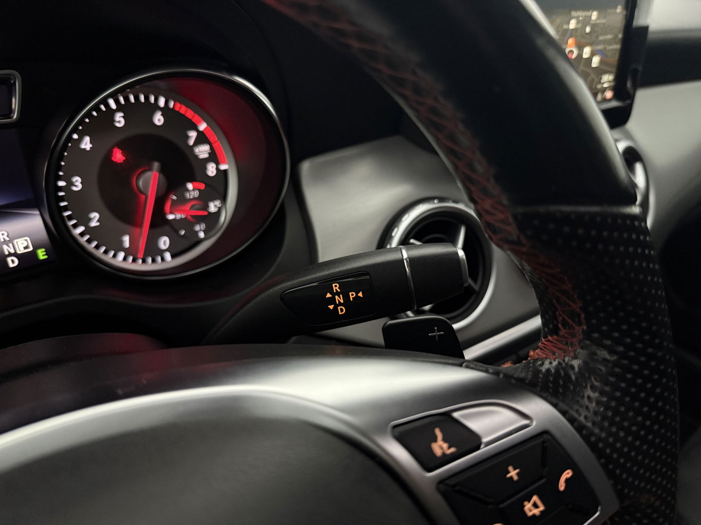 Mercedes-Benz GLA 200 AMG | 157PK | Pano | LED | Airco | Cruise | Navi | Parkeersens. | NAP