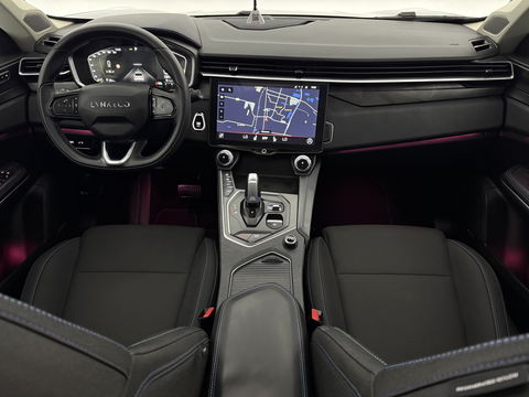 Lynk Co 01 1.5 262PK | Pano l LED l Sfeerverl. l 360° l Memory l Virtual l Carplay l Navi l Parkeersens.