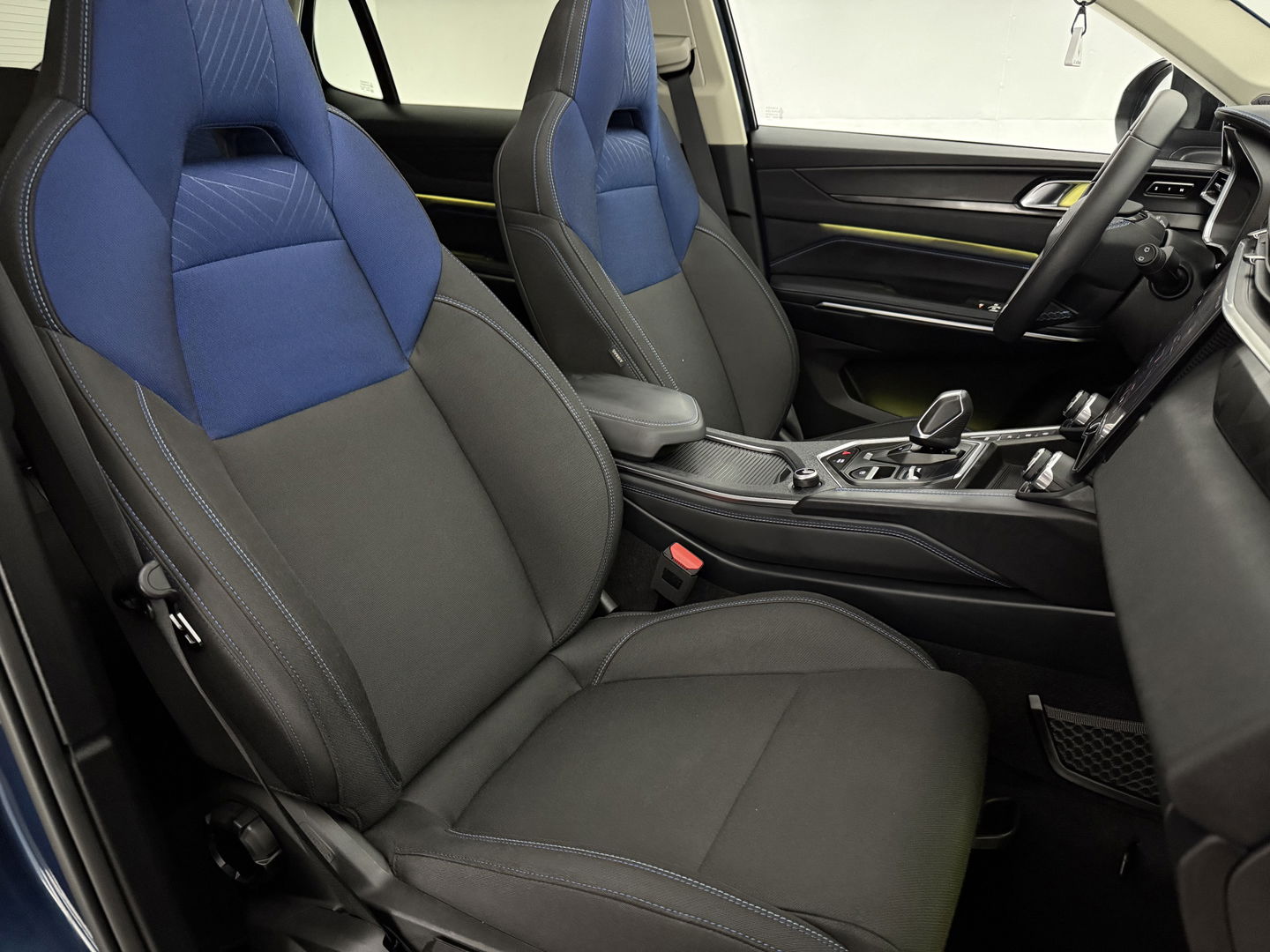 Lynk Co 01 1.5 262PK | Pano | Sfeerverl. | 360° | Memory | Virtual | Carplay | Adaptive Cruise