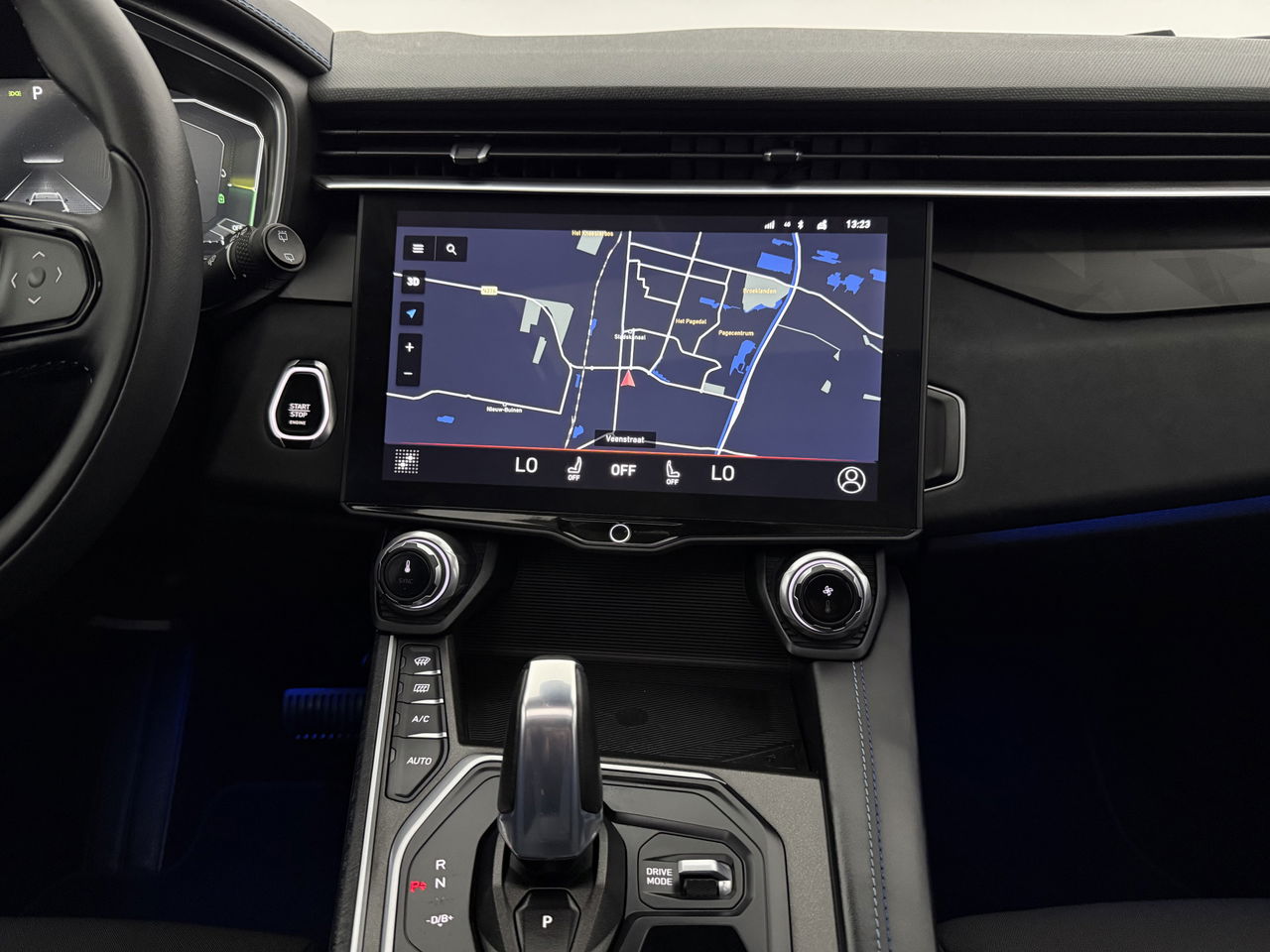Lynk Co 01 1.5 262PK Pano LED Sfeer 360Camera Memory ACC Virtual Carplay Clima Navi PDC 20"LMV