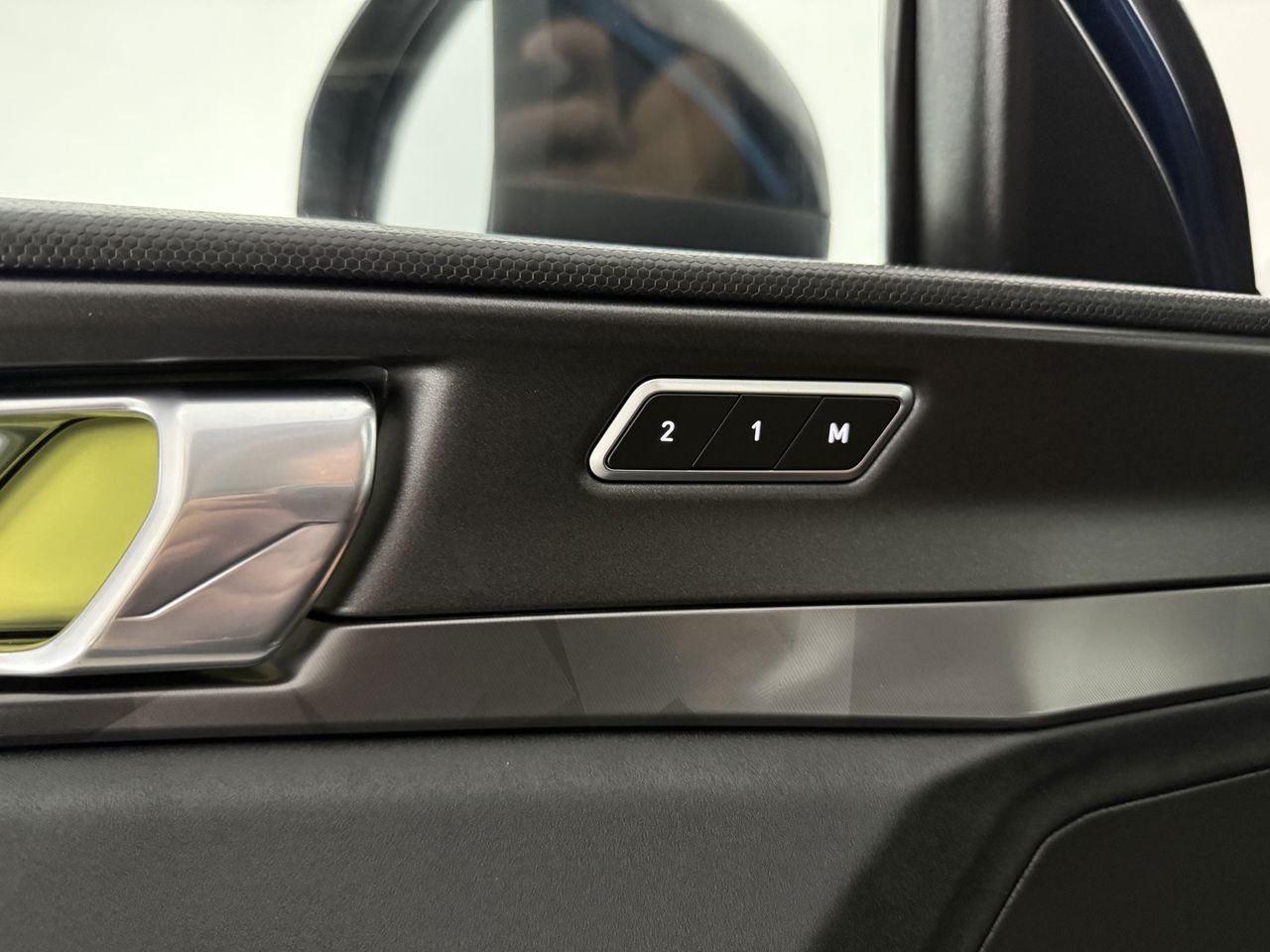 Lynk Co 01 1.5 262PK Pano LED Sfeer 360Camera Memory ACC Virtual Carplay Clima Navi PDC 20"LMV