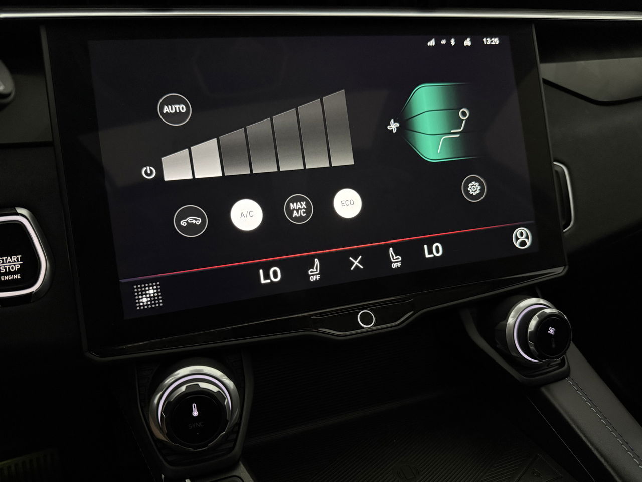 Lynk Co 01 1.5 262PK Pano LED Sfeer 360Camera Memory ACC Virtual Carplay Clima Navi PDC 20"LMV