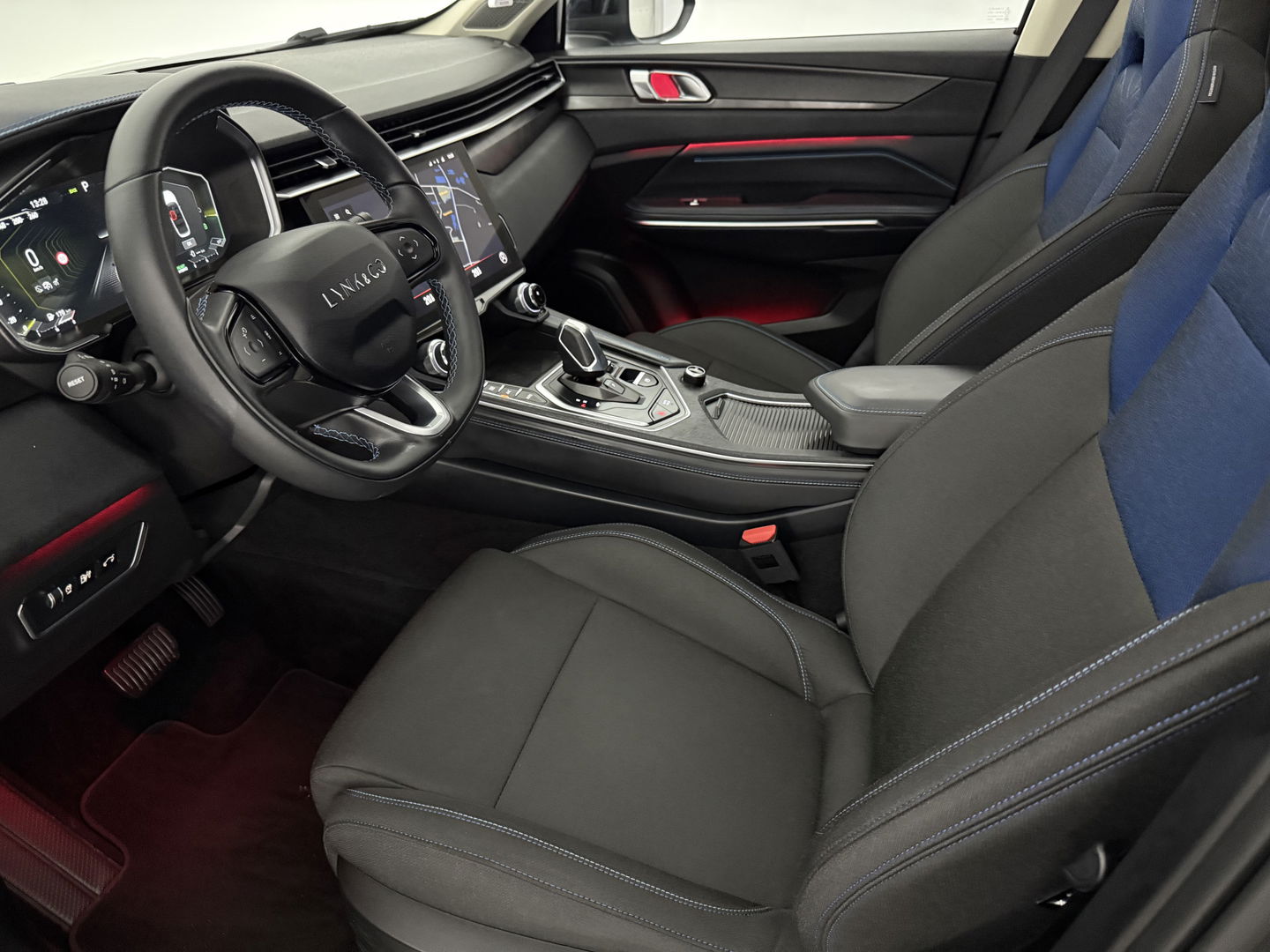 Lynk Co 01 1.5 262PK | Pano | Sfeerverl. | 360° | Memory | Virtual | Carplay | Adaptive Cruise
