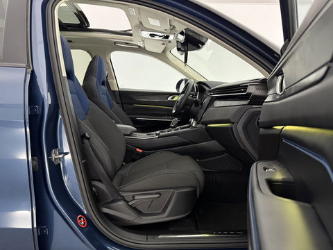 Lynk Co 01 1.5 262PK | Pano l LED l Sfeerverl. l 360° l Memory l Virtual l Carplay l Navi l Parkeersens.