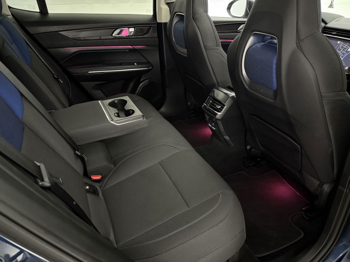 Lynk Co 01 1.5 262PK | Pano | Sfeerverl. | 360° | Memory | Virtual | Carplay | Adaptive Cruise