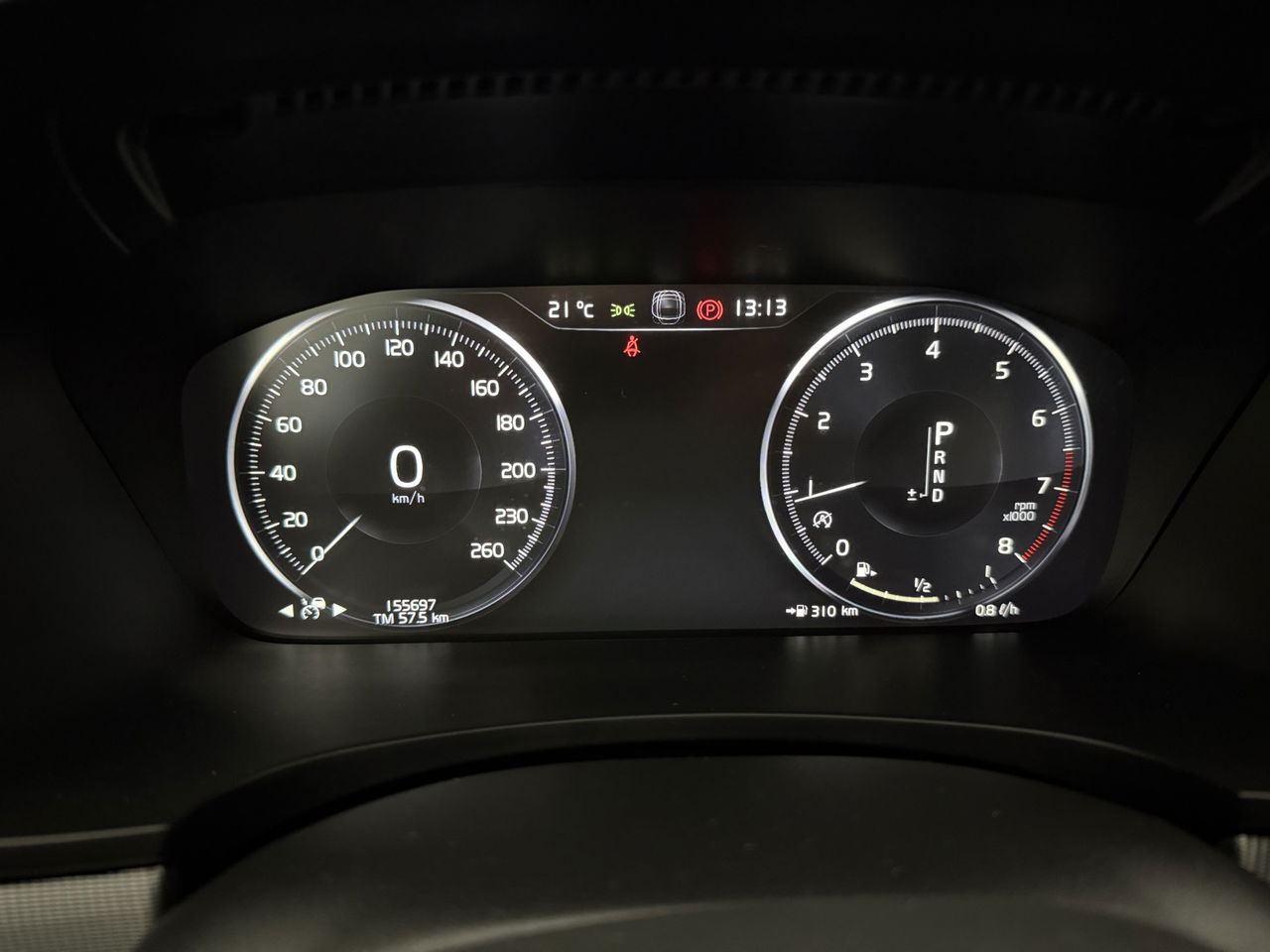 Volvo V90 2.0 T4 190PK R-Design | LED | Harman/Kardon | Trekhaak | Camera | Memory seats | Carplay | 20"LMV