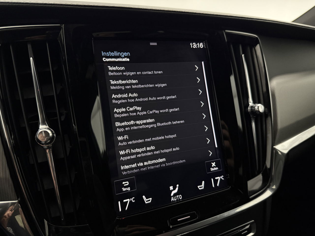 Volvo V90 2.0 T4 190PK R-Design | LED | Harman/Kardon | Trekhaak | Camera | Memory seats | Carplay | 20"LMV
