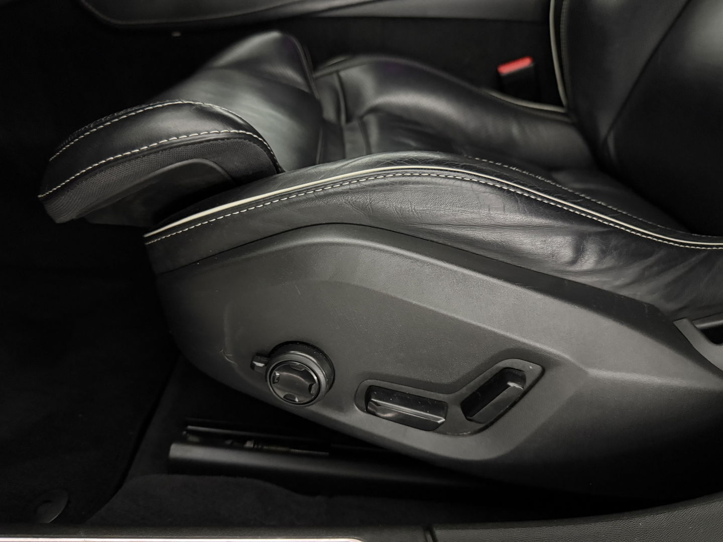 Volvo V90 2.0 T4 190PK R-Design | LED | H/K | Memory | Stoelverw. | Camera | Carplay | Dodehoek | NAP | Trekh.