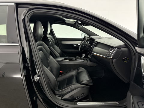 Volvo V90 2.0 T4 190PK R-Design | LED | H/K | Memory | Stoelverw. | Camera | Carplay | Dodehoek | NAP | Trekh.