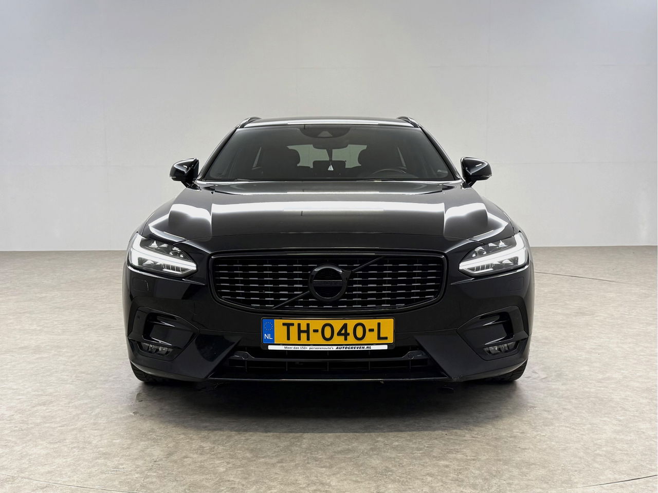 Volvo V90 2.0 T4 190PK R-Design | LED | Harman/Kardon | Trekhaak | Camera | Memory seats | Carplay | 20"LMV