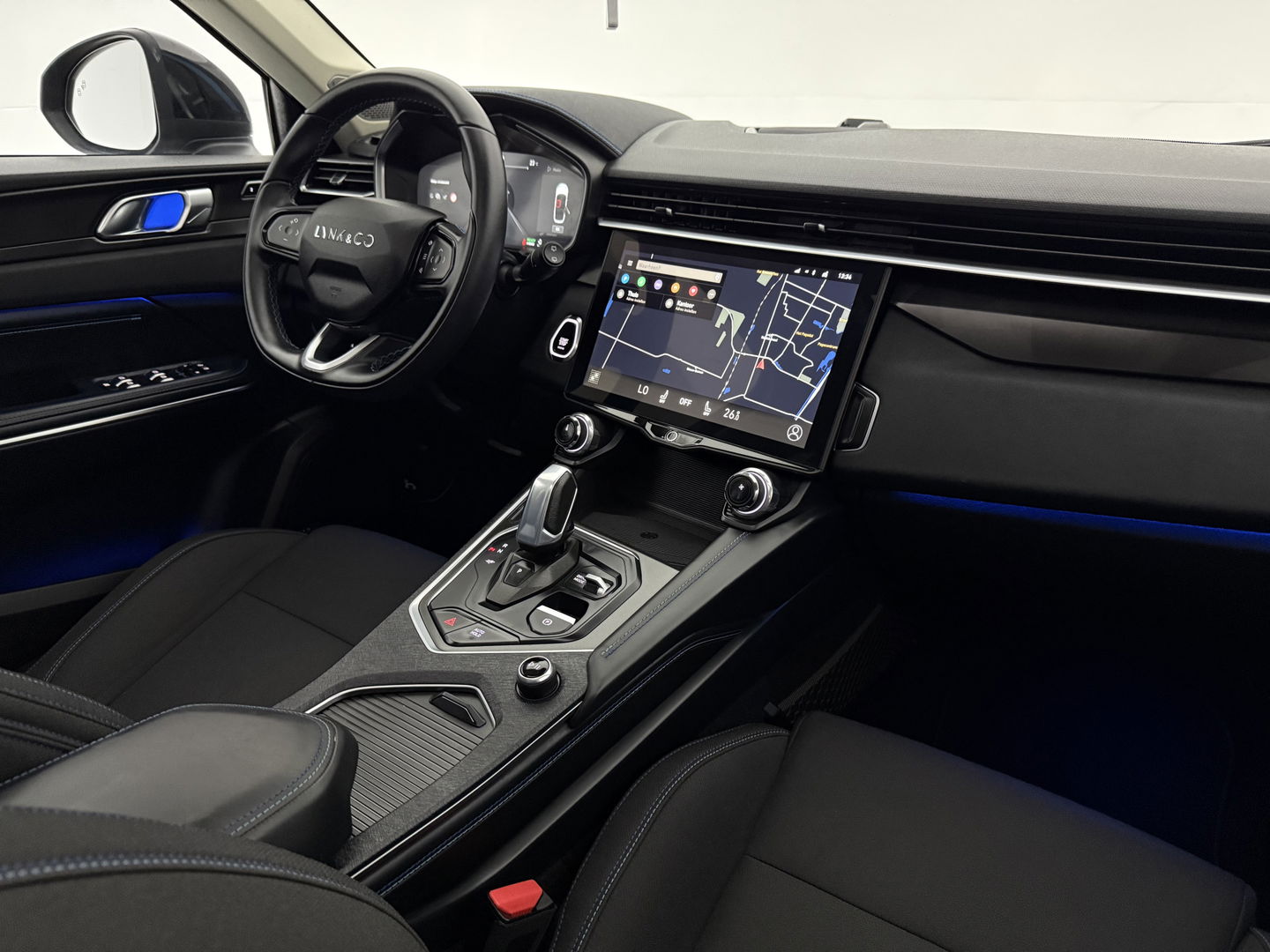 Lynk Co 01 1.5 262PK l Pano l LED l Sfeerverl. l 360° l  Memory l Virtual l Carplay l Parkeersens.