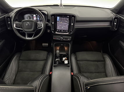 Volvo XC40 1.5 T4 Recharge R-Design | Panoramadak | Harman/Kardon | LED | Memory Seats | Virtual Cockpit | Camera | Carplay