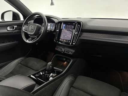 Volvo XC40 1.5 T4 Recharge R-Design | Panoramadak | Harman/Kardon | LED | Memory Seats | Virtual Cockpit | Camera | Carplay