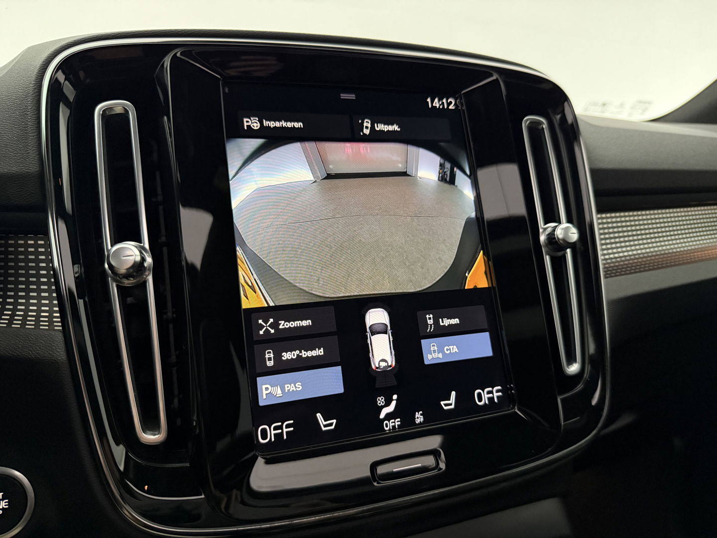Volvo XC40 1.5 T4 Recharge R-Design | Pano | H&K | LED | Memory | Virtual | Stuur/Stoelverw l Camera | Carplay